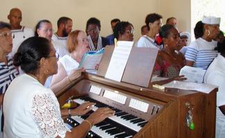 Raymonde et la Chorale de l'Eglise