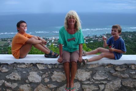 Paul, Mamy Benou et No