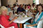 Au Nnuphar, Mamy Benou et Fabienne
