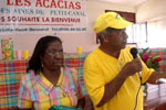 La Prsidente du Club des Acacias et Roger