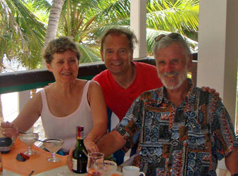 Nadine, Grard et Papy Benou