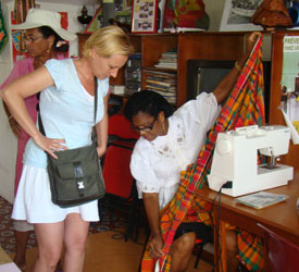 Atelier de couture au Club des Ans, avec Josiane